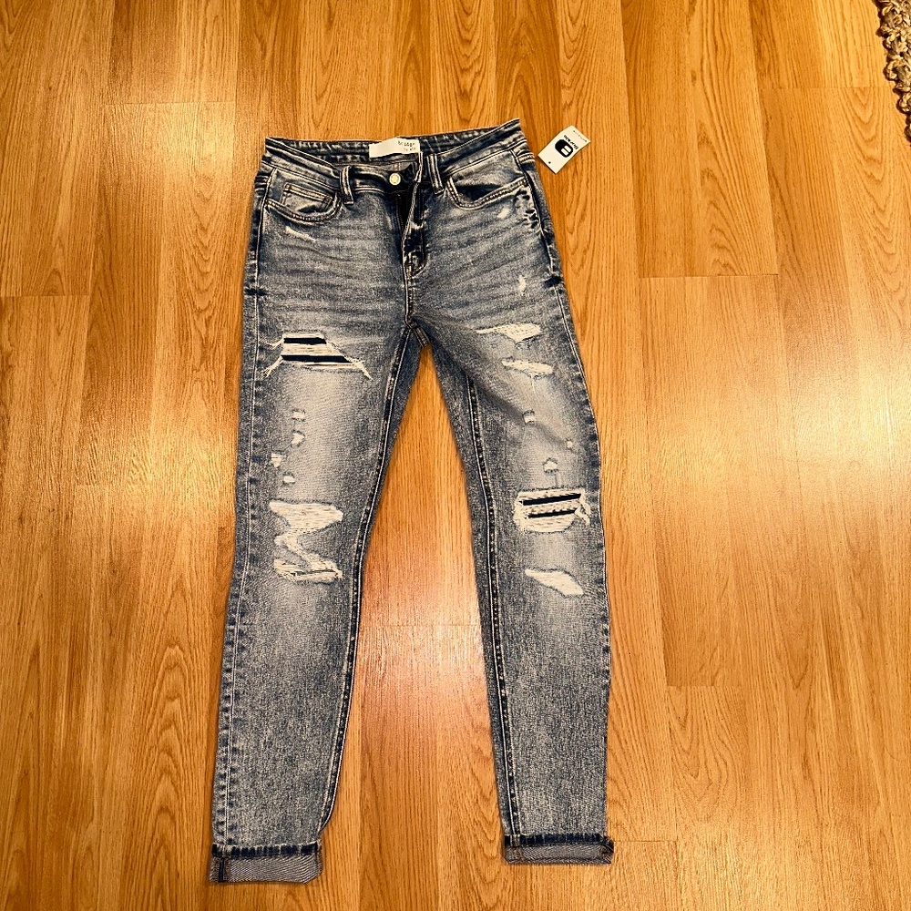 Mid Rise bridge by gly Skinny Jean